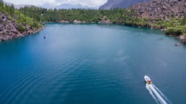 Upper Kachura Lake